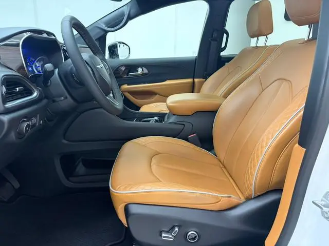 Lancia Voyager