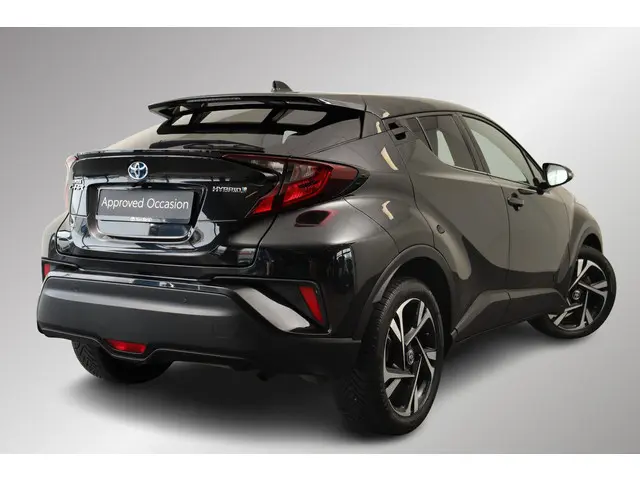 Toyota C-HR 1.8 Hybrid Dynamic Limited, Carplay & Android auto , BSM, Stoelverwarming.