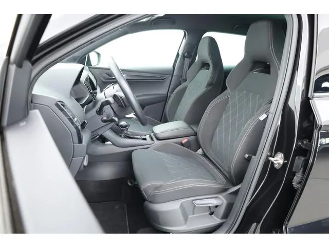 ŠKODA Karoq 1.5 TSI ACT Sportline Business | Digi. Dashboard | Elek. Trekhaak | Adapt. Cruise | Came...