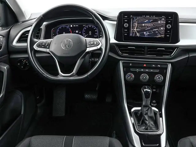 Volkswagen T-Roc 1.5 TSI 150pk DSG Life 75 Edition · Camera · Apple/Android Car Play · Trekhaak · Na...