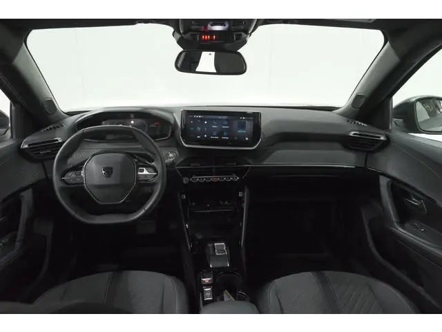 Peugeot e-2008 EV Allure 54 kWh | 97,2% SOH | 11 KW Lader | Apple Carplay | Parkeersensoren