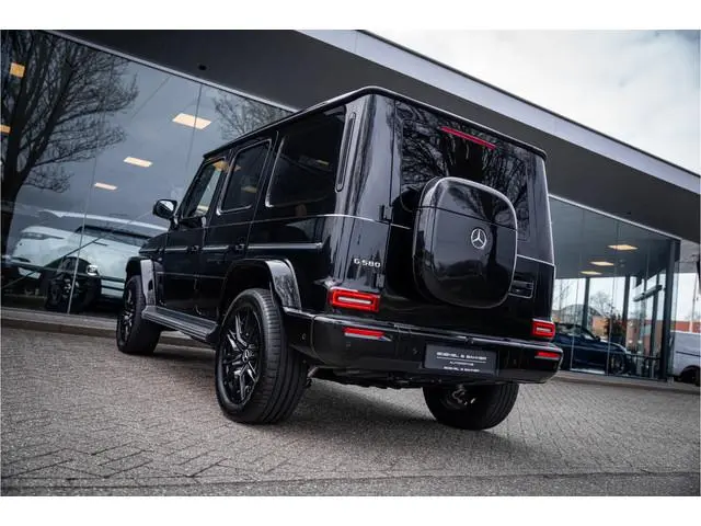 Mercedes-Benz G-Klasse