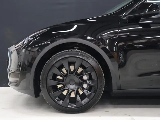 Tesla Model Y RWD 58 kWh [PANORAMADAK, APPLE CARPLAY, ANDROID AUTO, ELEKTRISCHE STOELEN, PDC, CAMERA...