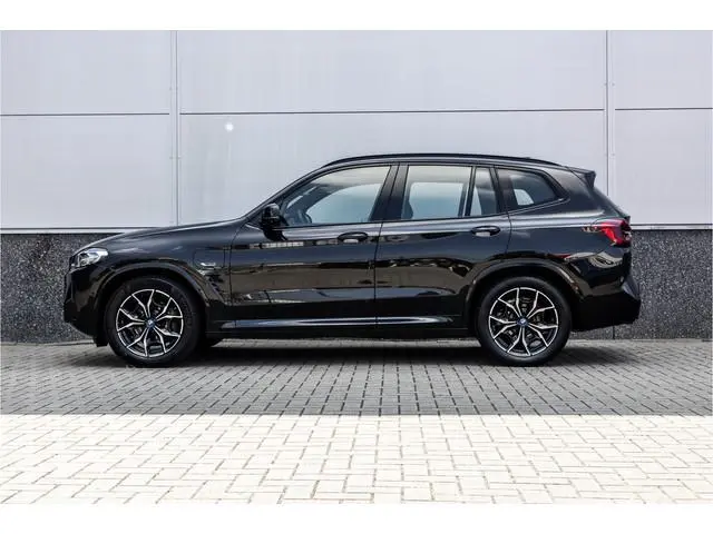 BMW X3 xDrive30e High Executive Leder / Head-Up / HiFi / Trekhaak / 360 camera