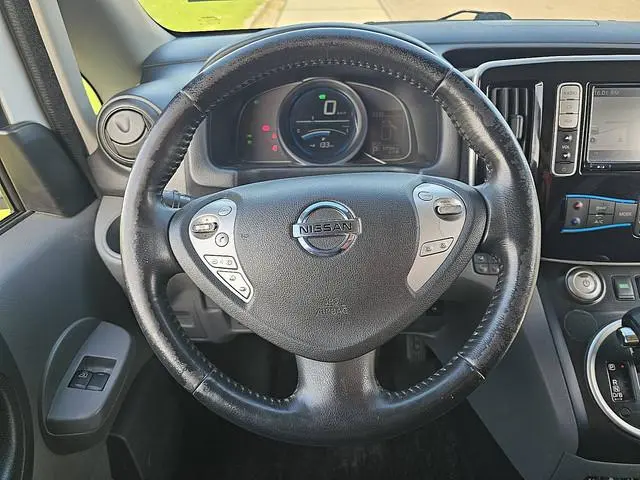 Nissan NV200