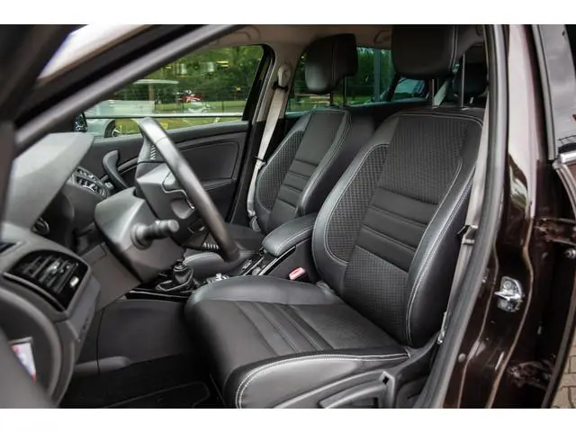 Renault Mégane Estate 1.2 TCe Bose , Trekhaak, Navigatie,