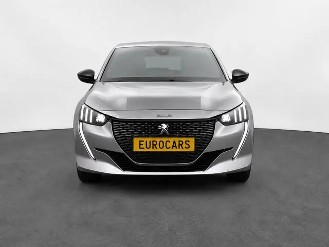 Peugeot 208 1.2 PureTech Allure pack Automaat Navigatie Apple CarPlay Android Auto Parkeerhulp Cruis...