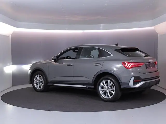 Audi Q3 Sportback 45 TFSI e S Edition 245 pk | SOH 90% | Audi Exclusive interieur | Parkeersensoren...