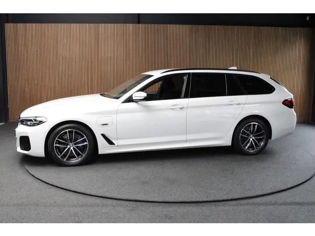 BMW 5-serie Touring 530e Business Edition Plus M Sport