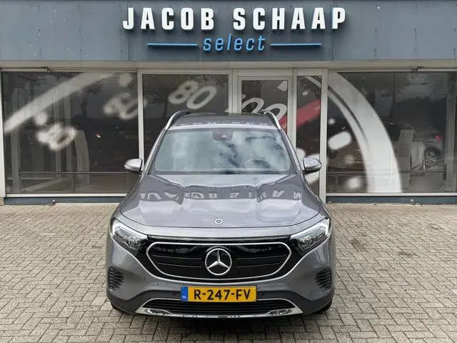 Mercedes-Benz EQB