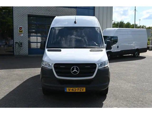 Mercedes-Benz Sprinter 317 CDI L2H2 RWD MBUX met navigatie en camera, Geveerde stoel, Etc.