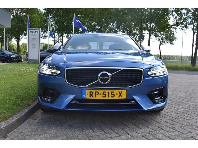 Volvo S90 D3 150PK Automaat R-Design | BLIS | Adapt. Cruise. | Stoelverwarm. | PDC V+A | 19''