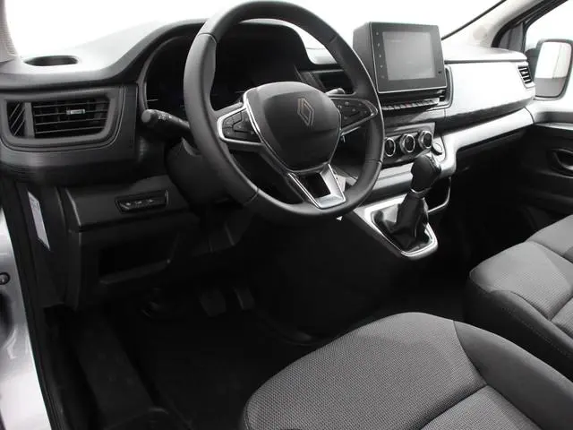 Renault Trafic 2.0 Blue dCi 150 T30 L2H1 Advance Automaat Navigatie bluetooth DAB Camera Airco Trekh...