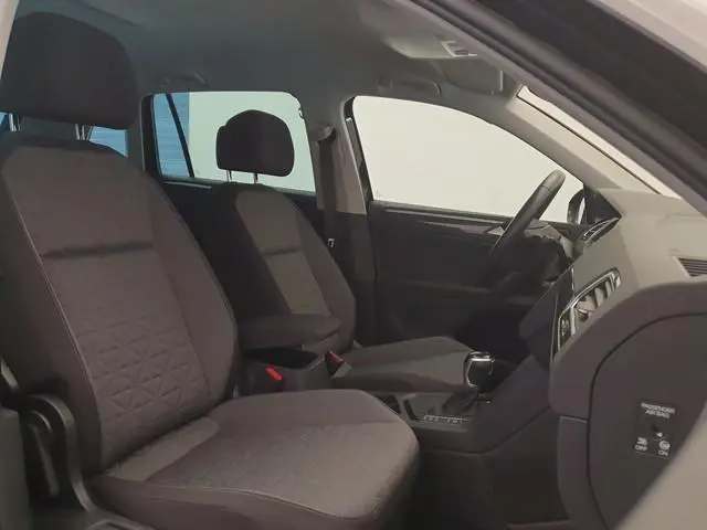 Volkswagen Tiguan 1.5 TSI 150pk DSG/AUT Life Business Wegklapbare trekhaak, Camera, Climatronic