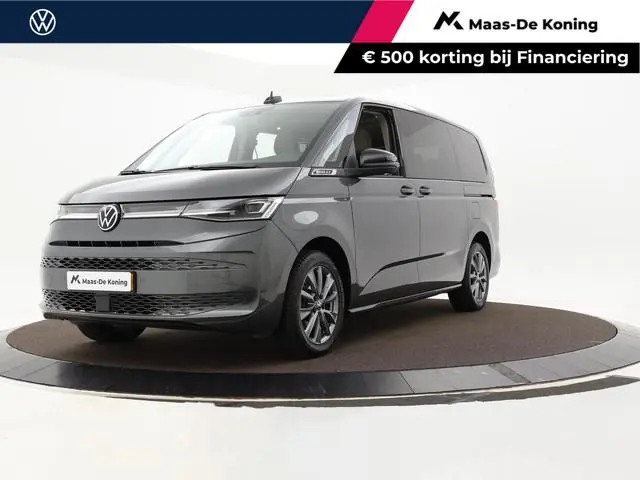 Volkswagen Multivan 1.4 218pk DSG eHybrid L2H1 Life Business · Glazen dak · Trekhaak · Camera · Elek...