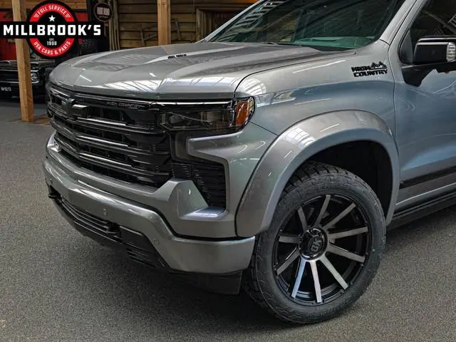 Chevrolet Silverado High Country 6.2 V8 420 PK, BPM VRIJ, Wide Body, Black edition, full options .