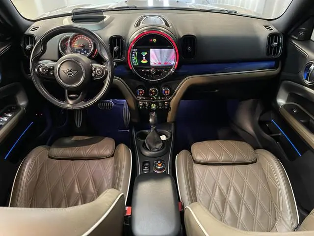 Mini Mini Countryman 1.5 Cooper S E ALL4 John Cooper Works 18"/Panoramadak/Adaptieve cruise/Leder +...