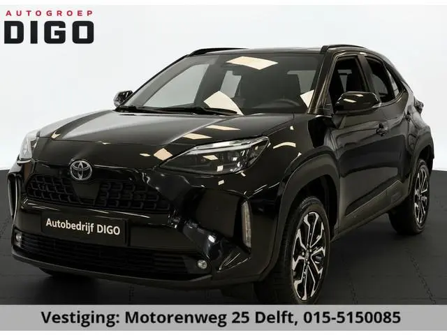Toyota Yaris Cross 1.5 HYBRID DYNAMIC LUXURY BLACKSTYLE GARANTIE2035! NAVIGATIE . STUUR EN STOEL VER...