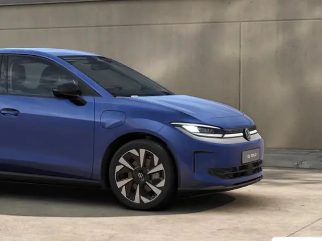 Volkswagen ID. Polo Life First Edition 52 kWh/211 PK · 18" Lichtmetalen velgen · Stoelverwarming · C...