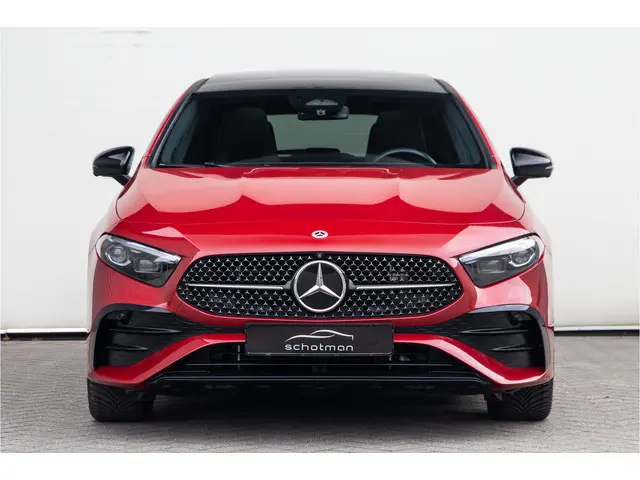 Mercedes-Benz A-klasse 250 e AMG Premium Plus, Pano, Head-up, Facelift