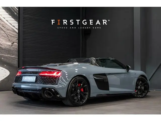 Audi R8 Spyder 5.2 Performance Quattro *Keramisch / Magnetic Ride / Capristo / Bang & Olufsen / Carb...
