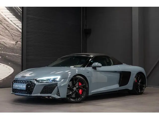 Audi R8