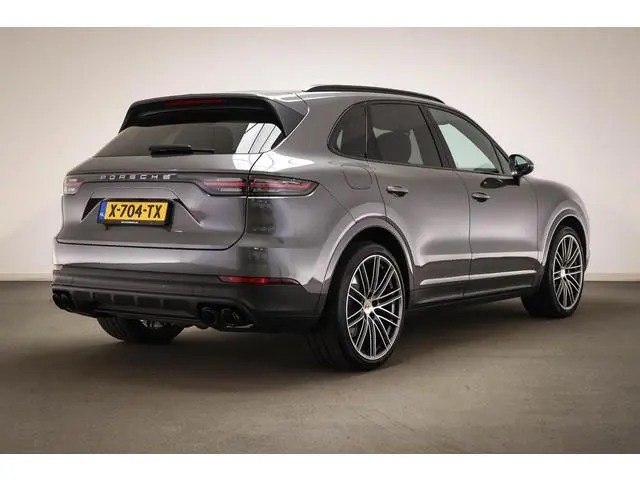 Porsche Cayenne 3.0 E-Hybrid Platinum Edition | LUCHTVERING | MASSAGE | STOELVENTILATIE | COMFORTSTO...