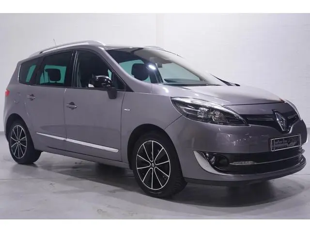 Renault Grand Scénic 1.2 TCe Bose 2e eigen. Navigatie pano-dak 17"-lmv PDC v+a 4-seizoenen banden ha...