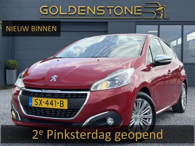 Peugeot 208 1.2 PureTech Blue Lease Executive Trekhaak,Navi,Cima,Cruise,Pdc,Net beurt gehad,Lm velge...