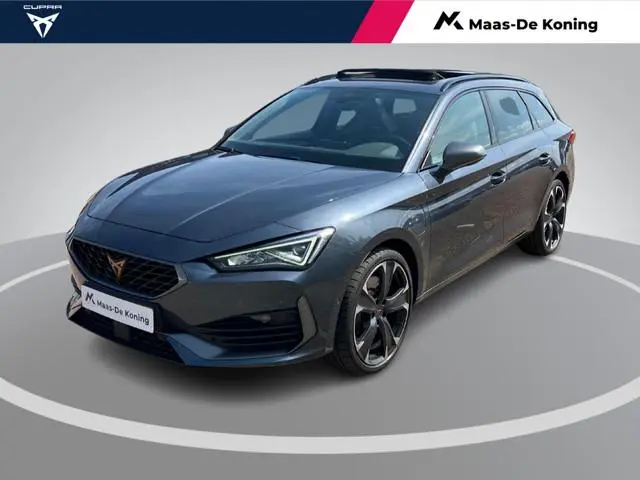 CUPRA Leon Sportstourer 1.4e-Hybrid 245pk VZ Business · Panoramadak · Camera · Navigatie · Apple/And...