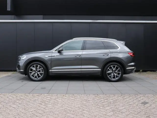 Volkswagen Touareg 3.0 TSi 4MOTION | LEDER | MEMORY | PANO-DAK | 360° CAMERA | STOELVERW. | LUCHTVER...