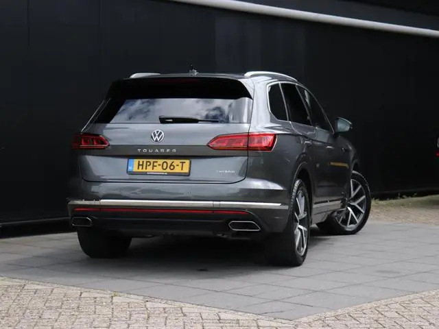 Volkswagen Touareg 3.0 TSi 4MOTION | LEDER | MEMORY | PANO-DAK | 360° CAMERA | STOELVERW. | LUCHTVER...