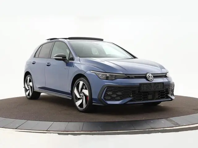 Volkswagen Golf 1.5 eHybrid PHEV 272PK GTE · Panoramadak · Camera · Inklap. Trekhaak · Matrix LED ·...