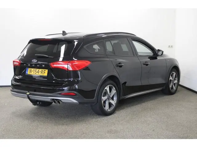 Ford Focus Wagon 1.0 EcoBoost Titanium X Business