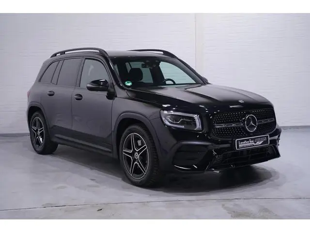 Mercedes-Benz GLB GLB 220 d 4MATIC DCT AMG-Line navigatie ledverlichting 19"-lmv lederen-bekleding 3...