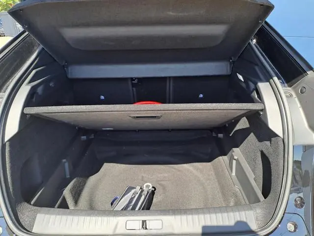 Peugeot e-3008