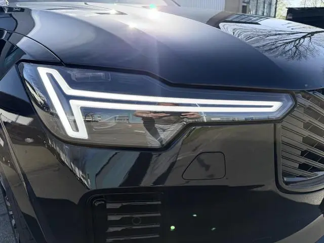 Volvo XC90 2.0 T8 Plug-in hybrid AWD Plus Dark