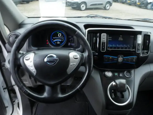 Nissan NV200