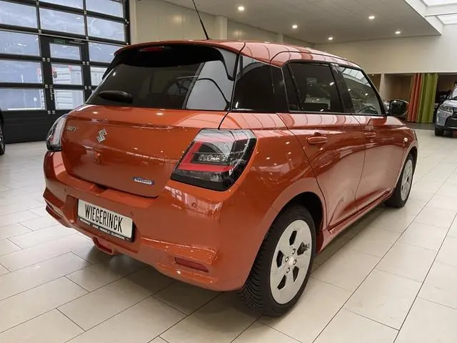 Suzuki Swift 1.2 Select Smart Hybride [ 10JAAR GARANTIE I CARPLAY | ACC