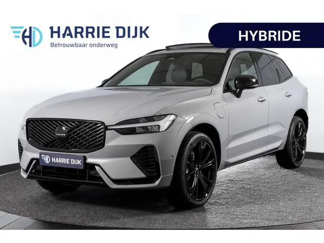 Volvo XC60 2.0 T8 Plug-in hybrid AWD Plus Black Edition | S/K Panodak | Harman/Kardon | Dig.Cockpit...
