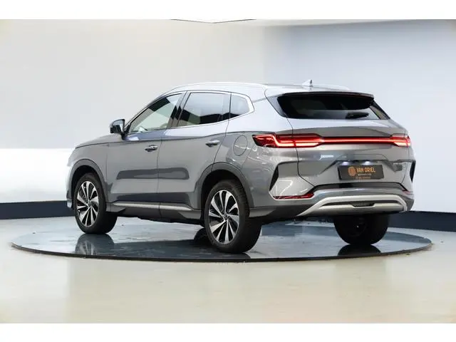 BYD SEAL U