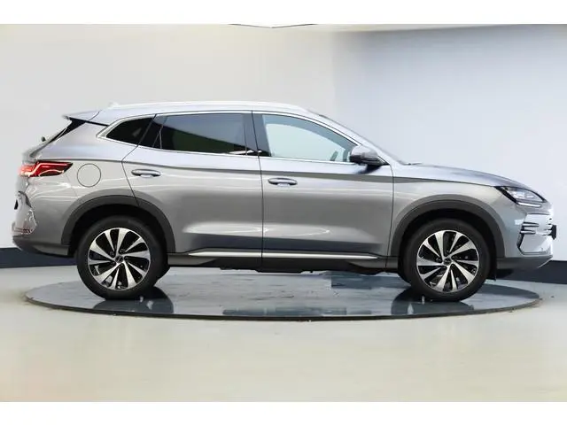 BYD SEAL U