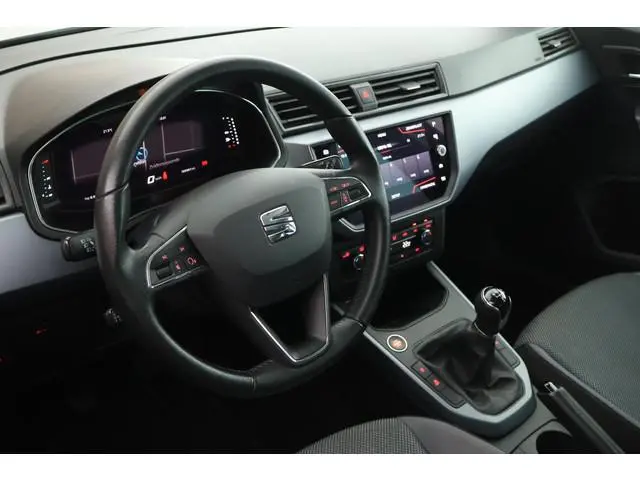 SEAT Arona 1.0 TSI 95pk Style Business Intense Camera Virtual Cockpit ACC Keyless Navigatie Carplay