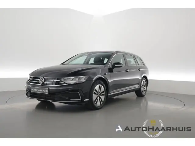 Volkswagen Passat Variant 1.4 TSI PHEV GTE Business | Adapt. Cruise | Camera | Memory Seat | Stoel-S...