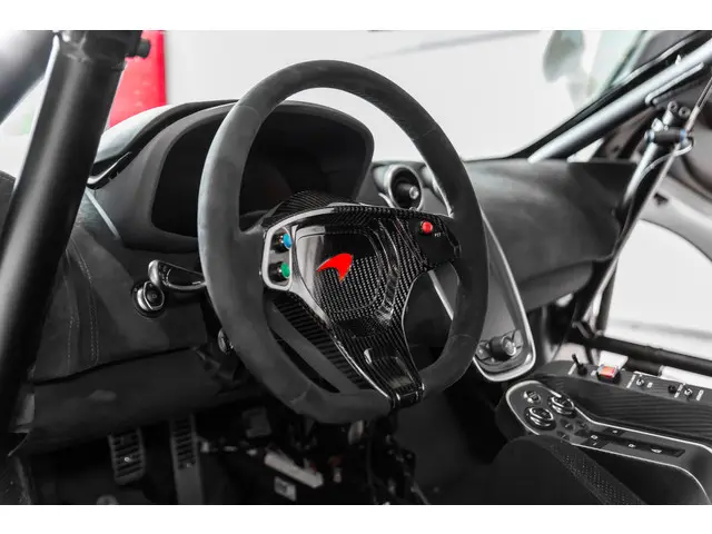 McLaren 570S