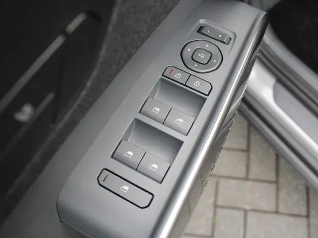 Kia EV2