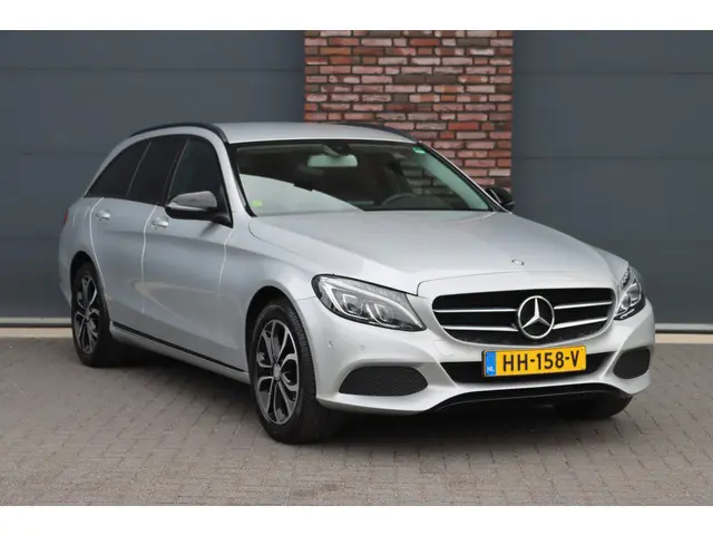 Mercedes-Benz C-klasse Estate 180 Ambition | Dodehoekassistent | Trekhaak | Leder | Nightpakket | Na...