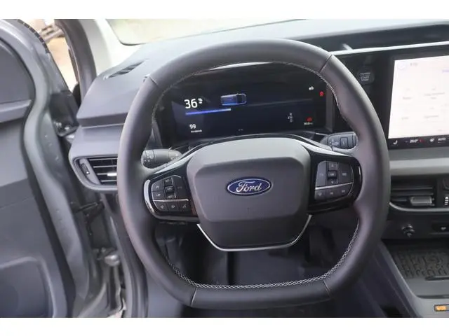 Ford E-Transit Courier