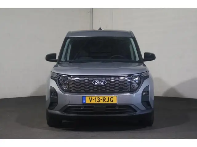Ford E-Transit Courier