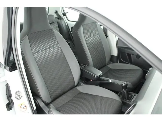 Volkswagen Up! 1.0 66pk Active Camera Cruise Stoelverwarming